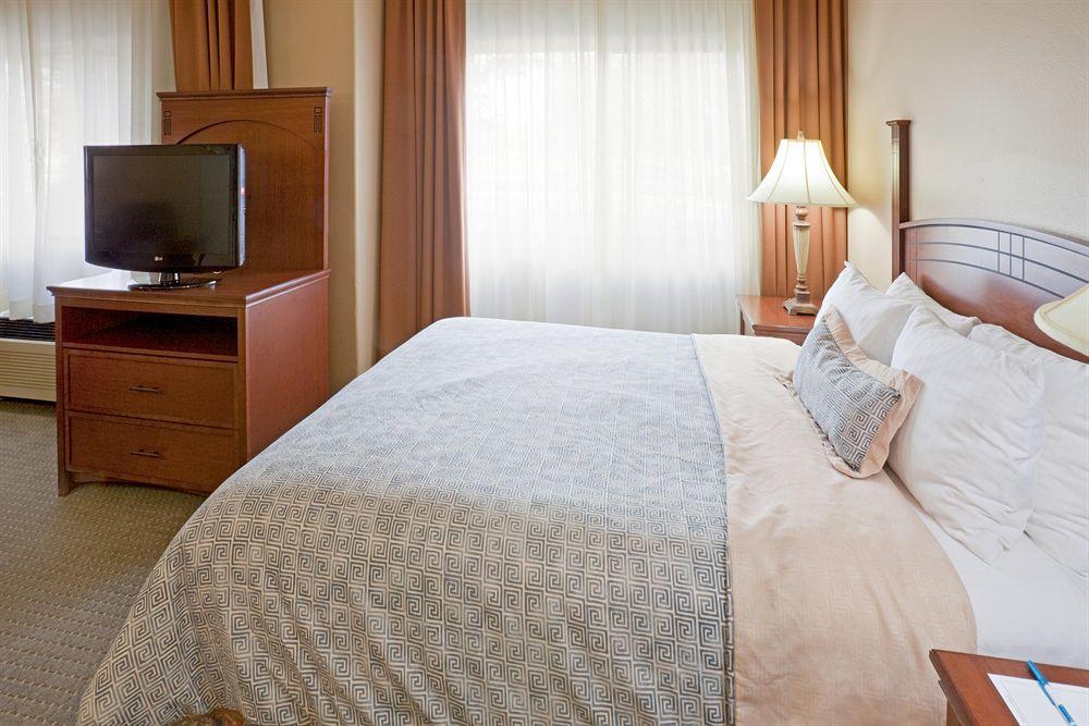 Staybridge Suites Lubbock-University Area By Ihg Kamer foto