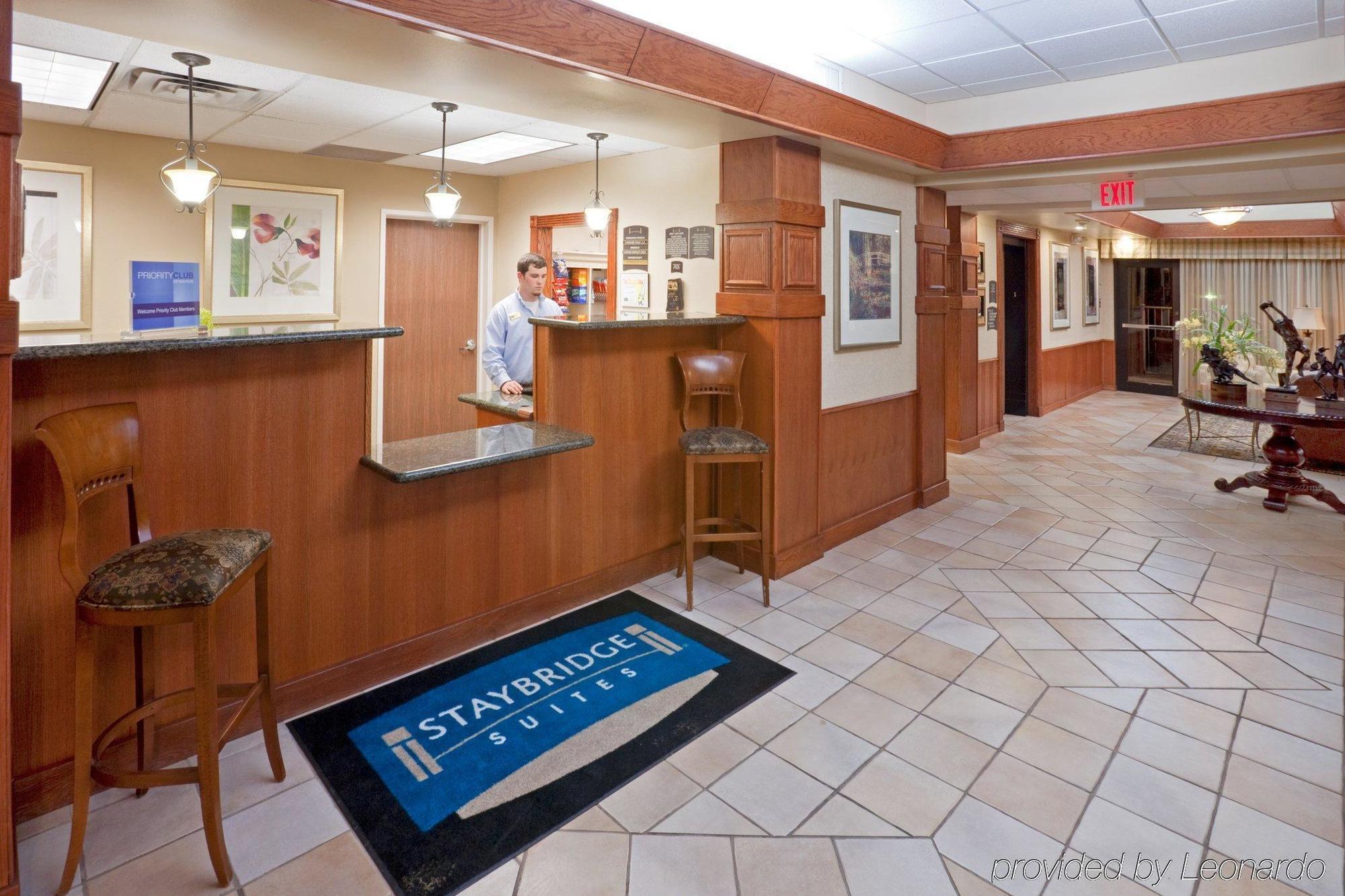 Staybridge Suites Lubbock-University Area By Ihg Buitenkant foto