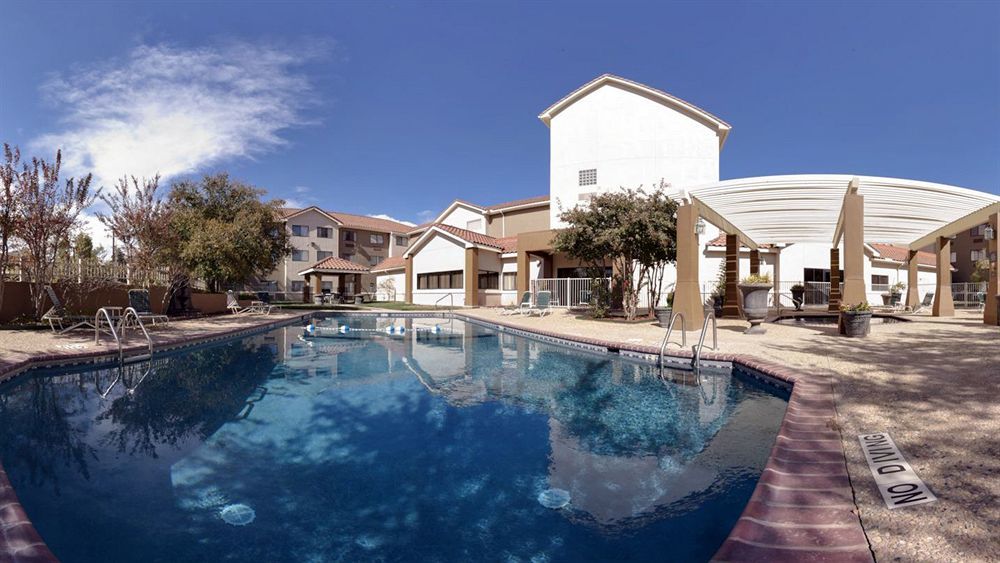 Staybridge Suites Lubbock-University Area By Ihg Buitenkant foto