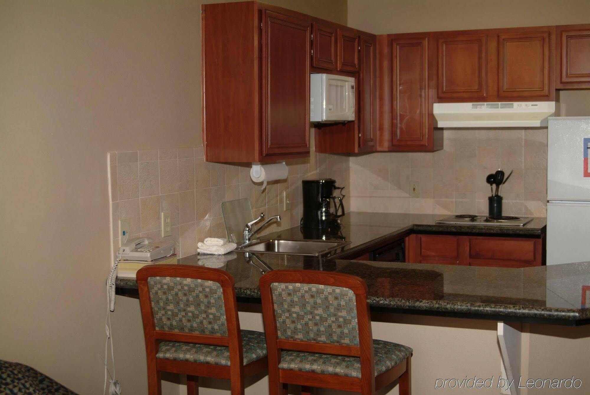 Staybridge Suites Lubbock-University Area By Ihg Buitenkant foto
